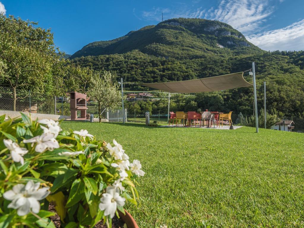 La Gazza Ladra Apartments - Garda Chill Out Drena Exteriör bild